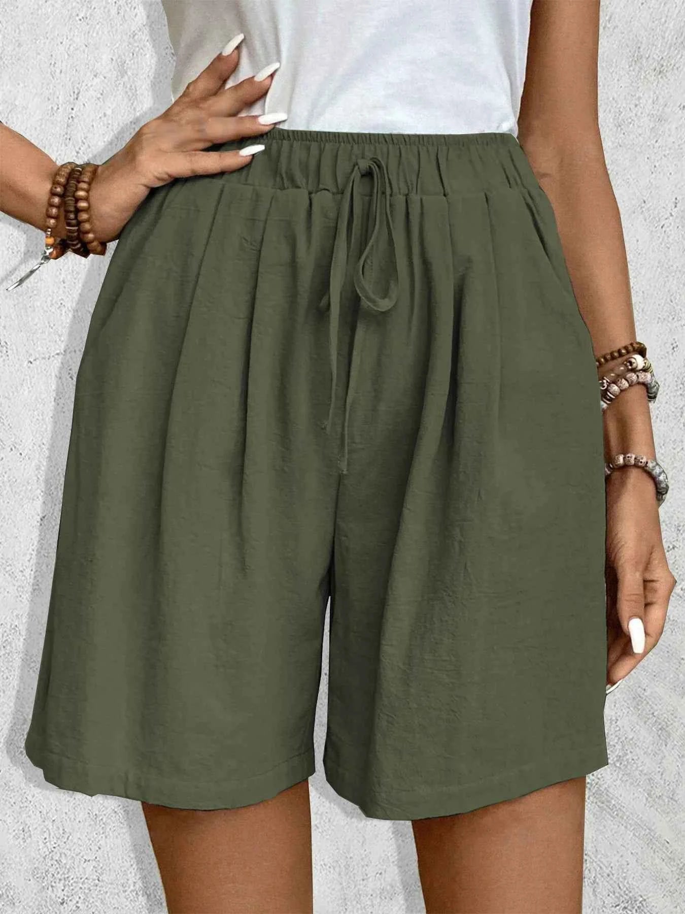 Relaxed Wide-Leg Shorts